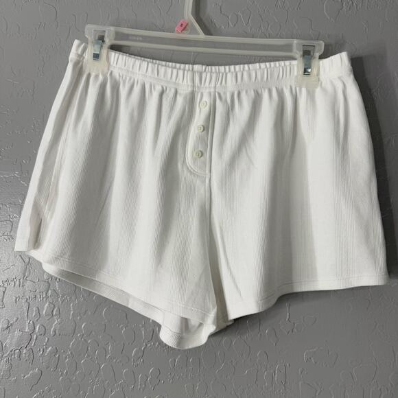 Lululemon Cotton Pointelle Mid Rise Shorts 3” , White, Small - Picture 1 of 4